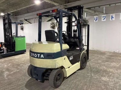 TOYOTA  FORKLIFT 