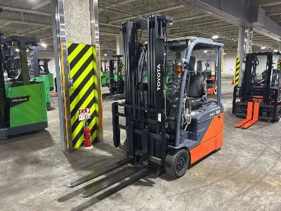 TOYOTA  FORKLIFT 