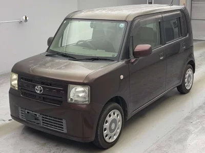 Toyota Pixis Space