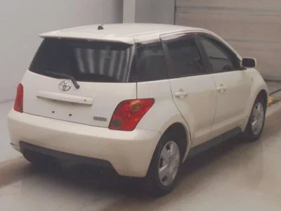 Toyota Ist