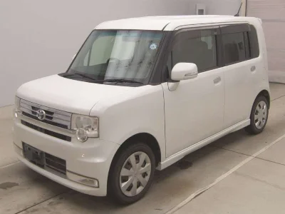 Toyota Pixis Space