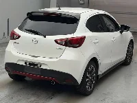Цена авто Mazda Demio с аукционов Японии, номер кузова DJ5FS, пробег 141 000, оценка 8