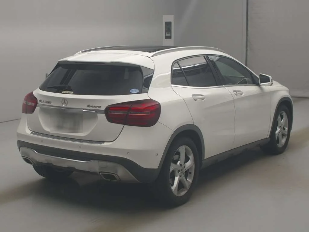 Mercedes-Benz GLA  с аукциона в Японии
