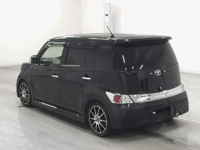 TOYOTA BB