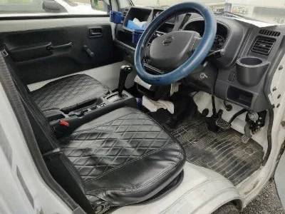Nissan NT100 Clipper