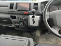 Цена авто Toyota HiAce Van с аукционов Японии, номер кузова KDH206V, пробег 80 000, оценка 2