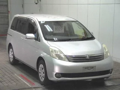 TOYOTA ISIS