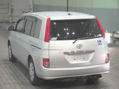 TOYOTA ISIS