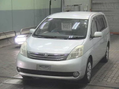 TOYOTA ISIS