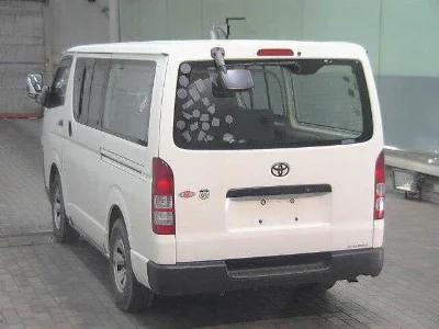 TOYOTA REGIUS VAN