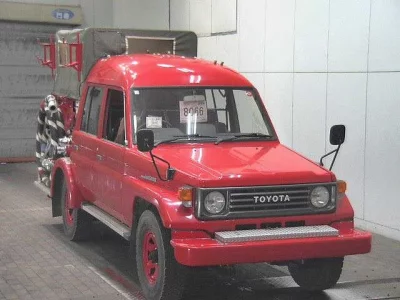TOYOTA LAND CRUISER