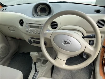 DAIHATSU ESSE