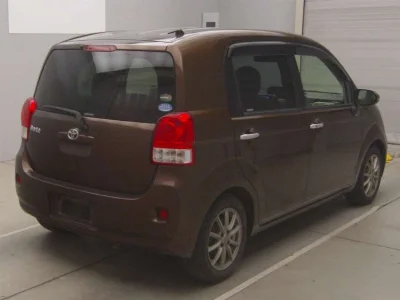 TOYOTA PORTE