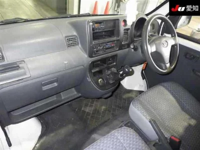 DAIHATSU HIJET VAN
