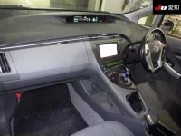 Цена авто Toyota Prius с аукционов Японии, номер кузова ZVW30, пробег 146 000, оценка 6