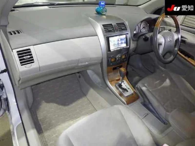 TOYOTA COROLLA AXIO