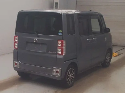 DAIHATSU WAKE