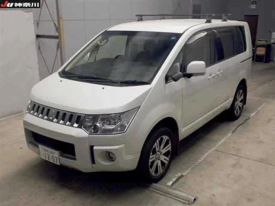 Mitsubishi Delica D:5