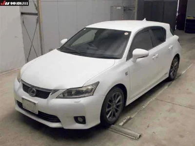 Lexus CT200h