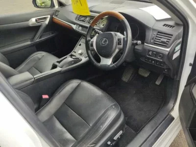 Lexus CT200h