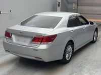 Цена авто Toyota Crown с аукционов Японии, номер кузова GRS211, пробег 108 000, оценка 8