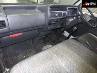 Цена авто Mazda BONGO TRUCK с аукционов Японии, номер кузова SE28T, пробег 401 000, оценка 4