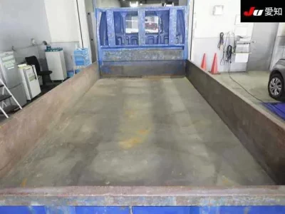 Mazda Titan