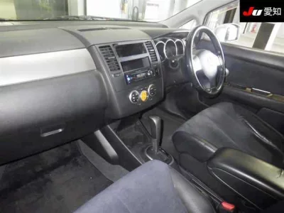 Статистика аукционов Nissan Tiida