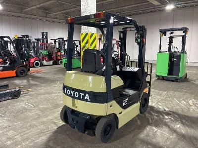 Toyota  FORKLIFT
