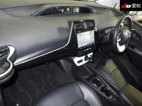 Цена авто Toyota Prius с аукционов Японии, номер кузова ZVW50, пробег 156 000, оценка 6