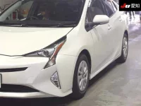 Цена авто Toyota Prius с аукционов Японии, номер кузова ZVW50, пробег 156 000, оценка 6