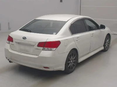 SUBARU LEGACY B4