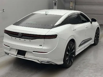 Toyota Crown Crossover