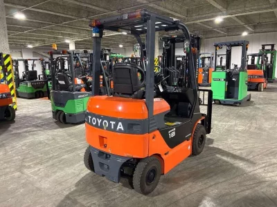 Toyota  FORKLIFT