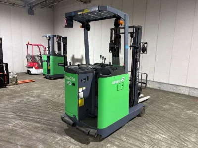 TOYOTA  FORKLIFT 