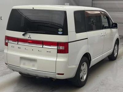 Статистика аукционов Mitsubishi Delica D:5