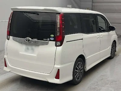 Статистика аукционов Toyota Noah