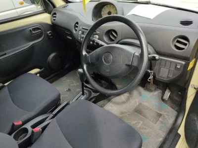 DAIHATSU ESSE