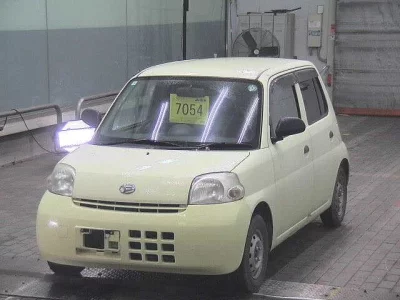DAIHATSU ESSE