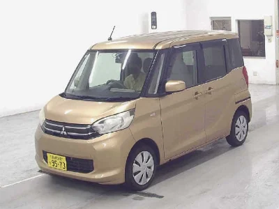 Mitsubishi eK X Space