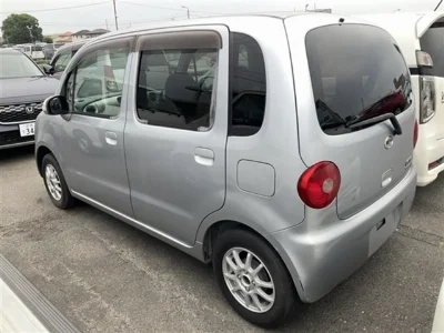 DAIHATSU MOVE LATTE