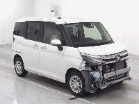 Цена авто Toyota Roomy с аукционов Японии, номер кузова M900A, пробег 8 000, оценка 