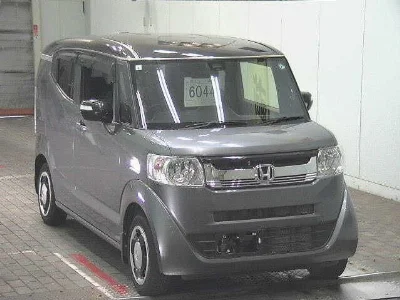 HONDA N BOX SLASH