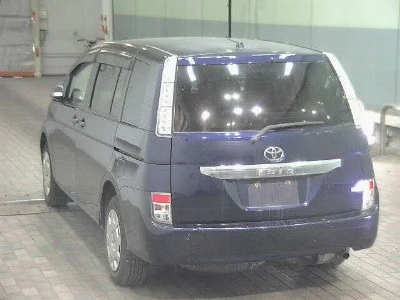 TOYOTA ISIS