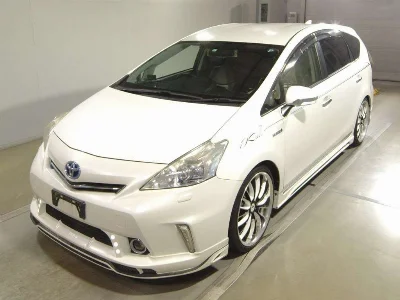 TOYOTA PRIUS ALPHA