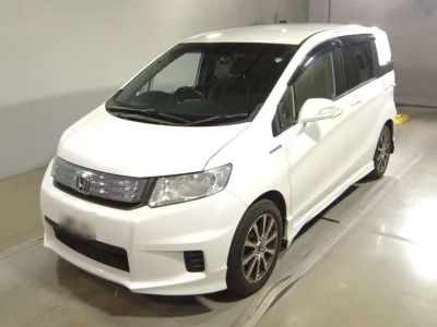 HONDA FREED SPIKE
