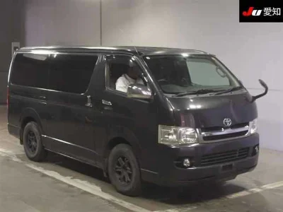 TOYOTA REGIUS VAN