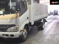 Цена авто Toyota DYNA TRUCK с аукционов Японии, номер кузова XZU650, пробег 108 000, оценка 2
