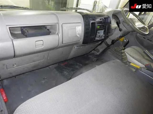 Hino DUTRO TRUCK  с аукциона в Японии
