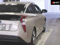 Цена авто Toyota Prius с аукционов Японии, номер кузова ZVW51, пробег 74 000, оценка 8